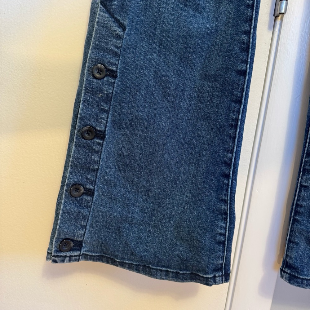 Anthropologie Pilcro Women’s boot cut/mild flare jeans. Size 28 - Picture 6 of 8